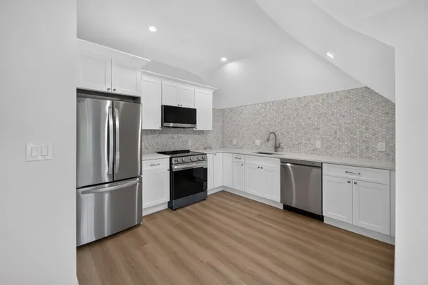 $3,200 | 533 Washington Street, Unit 5A, Boston, MA 02124