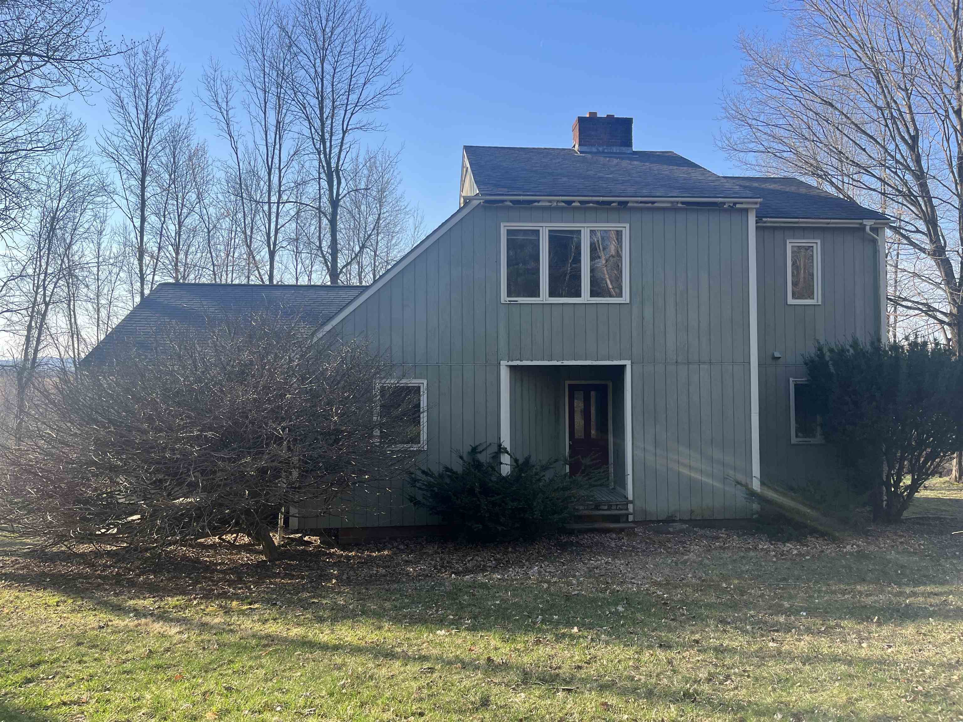 724 Pond Road Shelburne, VT 05482 - Photo 1 of 24 Gallery Image 1