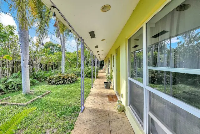 $1,160,000 | 2125 Northeast 14th Avenue, Wilton Manors, FL 33305