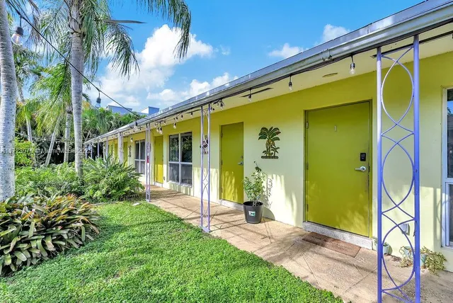$1,160,000 | 2125 Northeast 14th Avenue, Wilton Manors, FL 33305