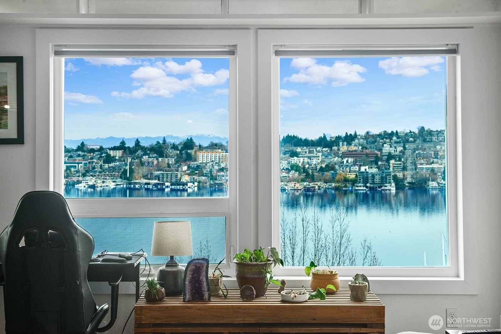 2401 8th Avenue North, Unit 202 Seattle, WA 98109 - Photo 14 of 20