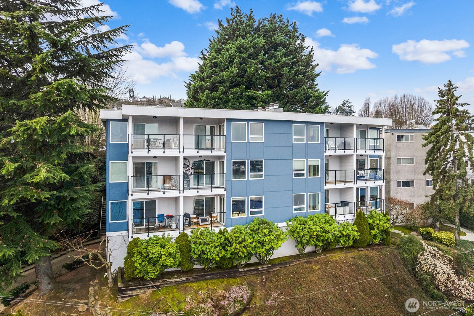 2401 8th Avenue North, Unit 202 Seattle, WA 98109 - Photo 20 of 20