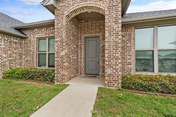 $345,000 | 11415 Windsor Park Drive, Tyler, TX 75709