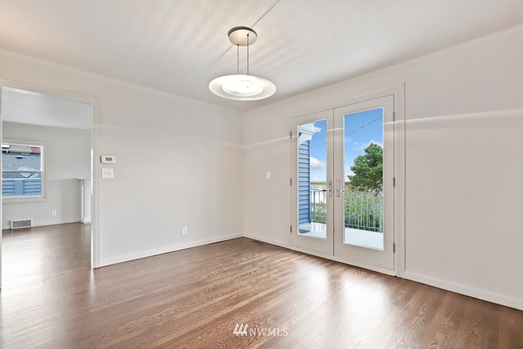 3255 35th Avenue Southwest Seattle, WA 98126 - Photo 11 of 39 Gallery Image 11