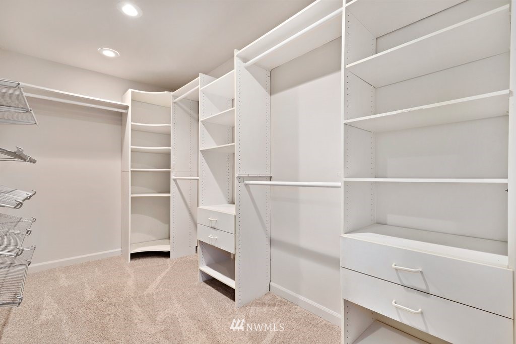 3255 35th Avenue Southwest Seattle, WA 98126 - Photo 23 of 39 Gallery Image 23