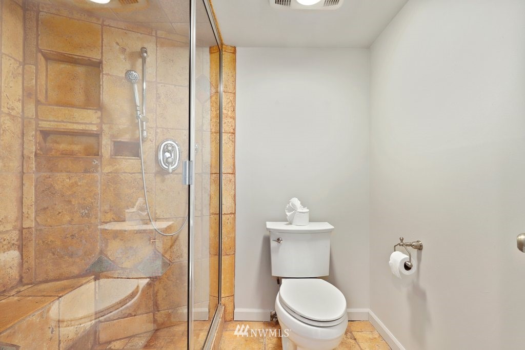 3255 35th Avenue Southwest Seattle, WA 98126 - Photo 25 of 39 Gallery Image 25