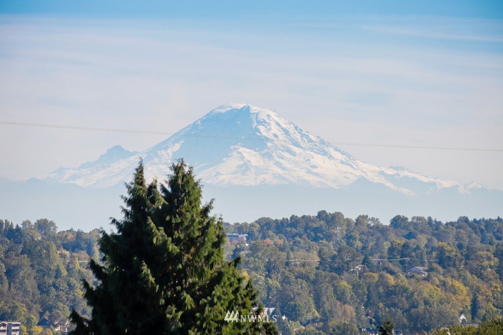 3255 35th Avenue Southwest Seattle, WA 98126 - Photo 33 of 39 Gallery Image 33