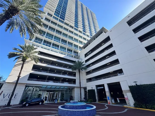 $1,695 | 150 East Robinson Street, Unit 701, Orlando, FL 32801