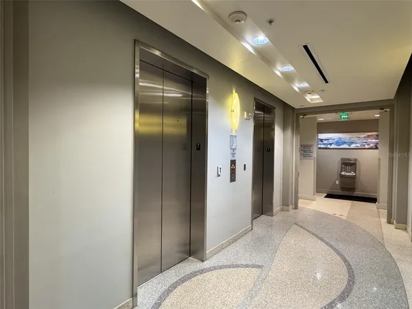 $1,695 | 150 East Robinson Street, Unit 701, Orlando, FL 32801