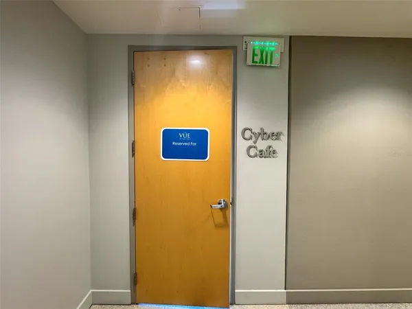 $1,695 | 150 East Robinson Street, Unit 701, Orlando, FL 32801