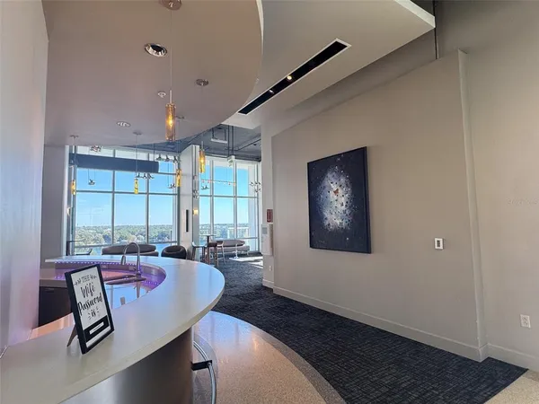 $1,695 | 150 East Robinson Street, Unit 701, Orlando, FL 32801