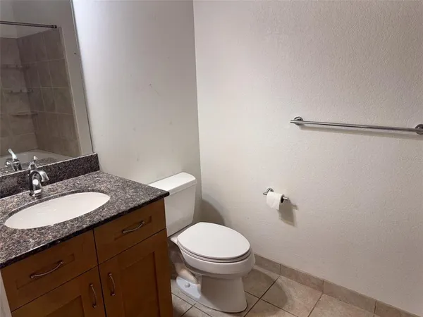 $1,695 | 150 East Robinson Street, Unit 701, Orlando, FL 32801