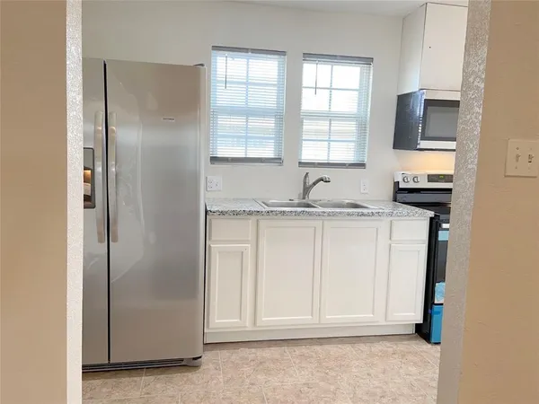 $1,950 | 12115 Segrest Drive, Houston, TX 77047