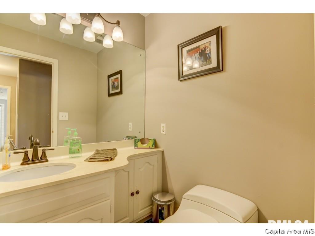 2300 Sylvan Road Springfield, IL 62704 - Photo 18 of 36 Gallery Image 18