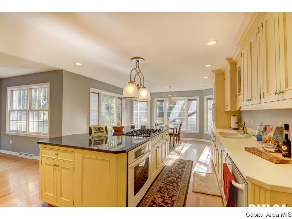2300 Sylvan Road Springfield, IL 62704 - Photo 5 of 36 Gallery Image 5