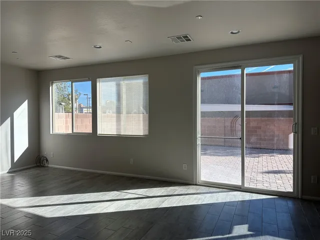 $2,495 | 6304 Patriot Wave Street, North Las Vegas, NV 89031