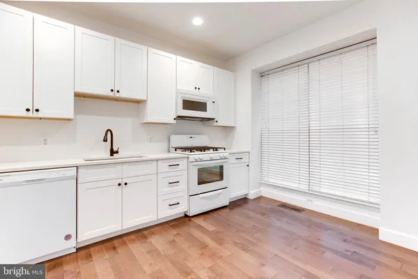 $3,500 | 6021 Riddle Walk, Alexandria, VA 22312