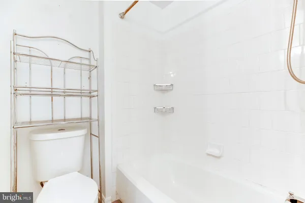 $3,500 | 6021 Riddle Walk, Alexandria, VA 22312