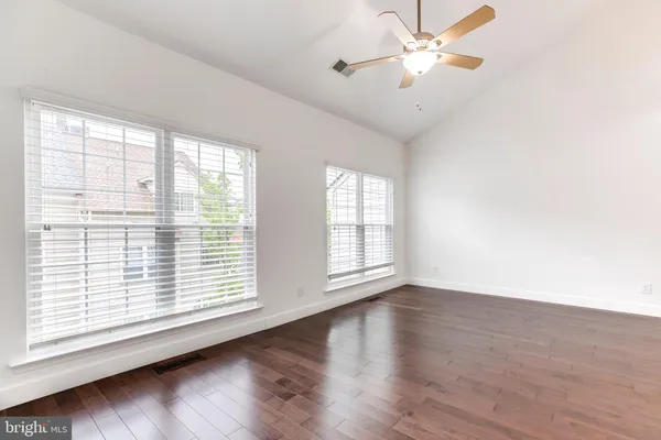 $3,500 | 6021 Riddle Walk, Alexandria, VA 22312