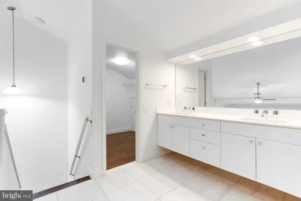 $3,500 | 6021 Riddle Walk, Alexandria, VA 22312