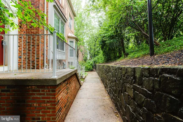 $3,500 | 6021 Riddle Walk, Alexandria, VA 22312