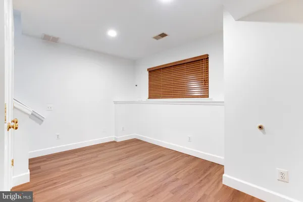 $3,500 | 6021 Riddle Walk, Alexandria, VA 22312