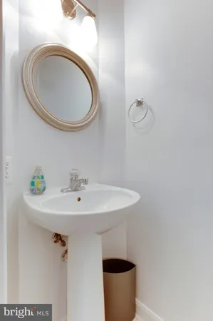 $3,500 | 6021 Riddle Walk, Alexandria, VA 22312