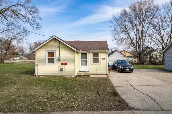 $399,000 | 2160 South Wisconsin, Beloit, WI 53511