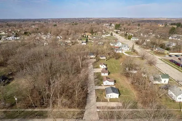 $399,000 | 2160 South Wisconsin, Beloit, WI 53511