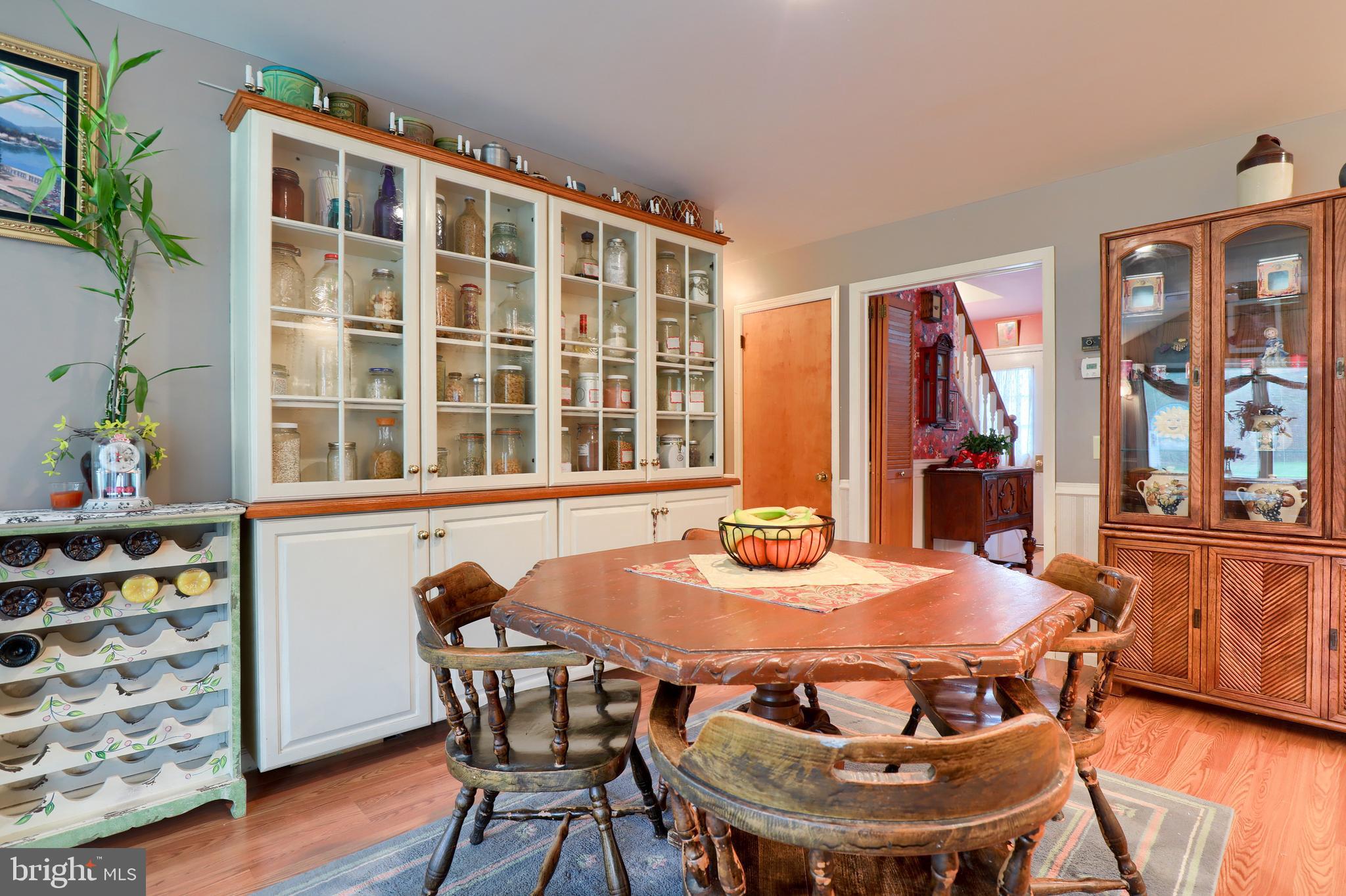 1524 Loop Road Manheim, PA 17545 - Photo 14 of 37 Dining Area