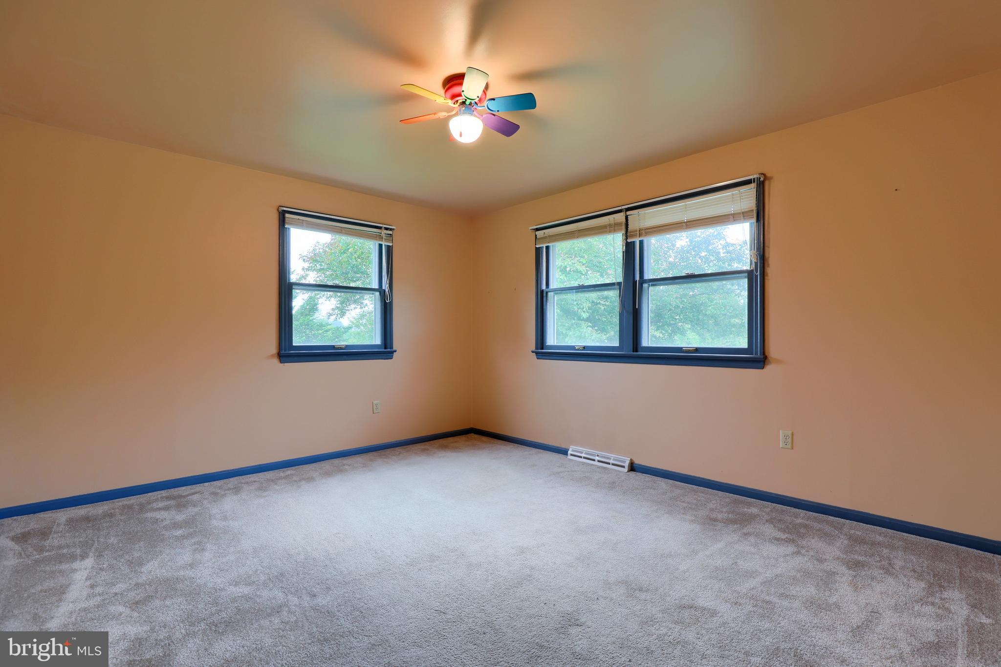 1524 Loop Road Manheim, PA 17545 - Photo 23 of 37 Bedroom 1