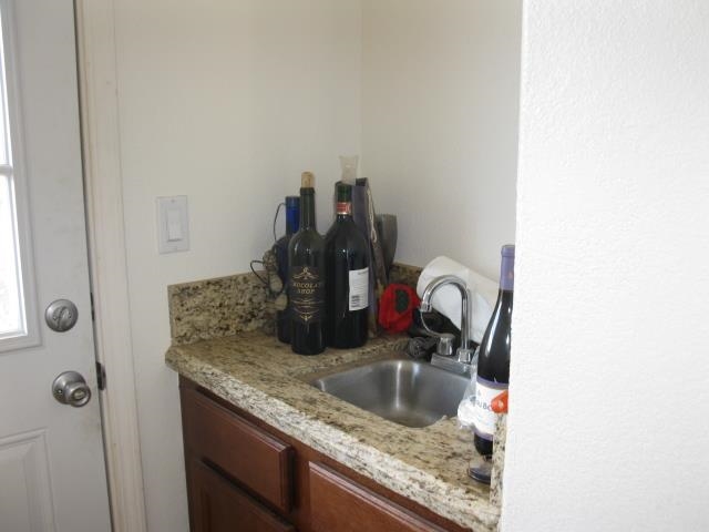 26017 Matlin Road Ramona, CA 92065 - Photo 12 of 25 WET BAR
