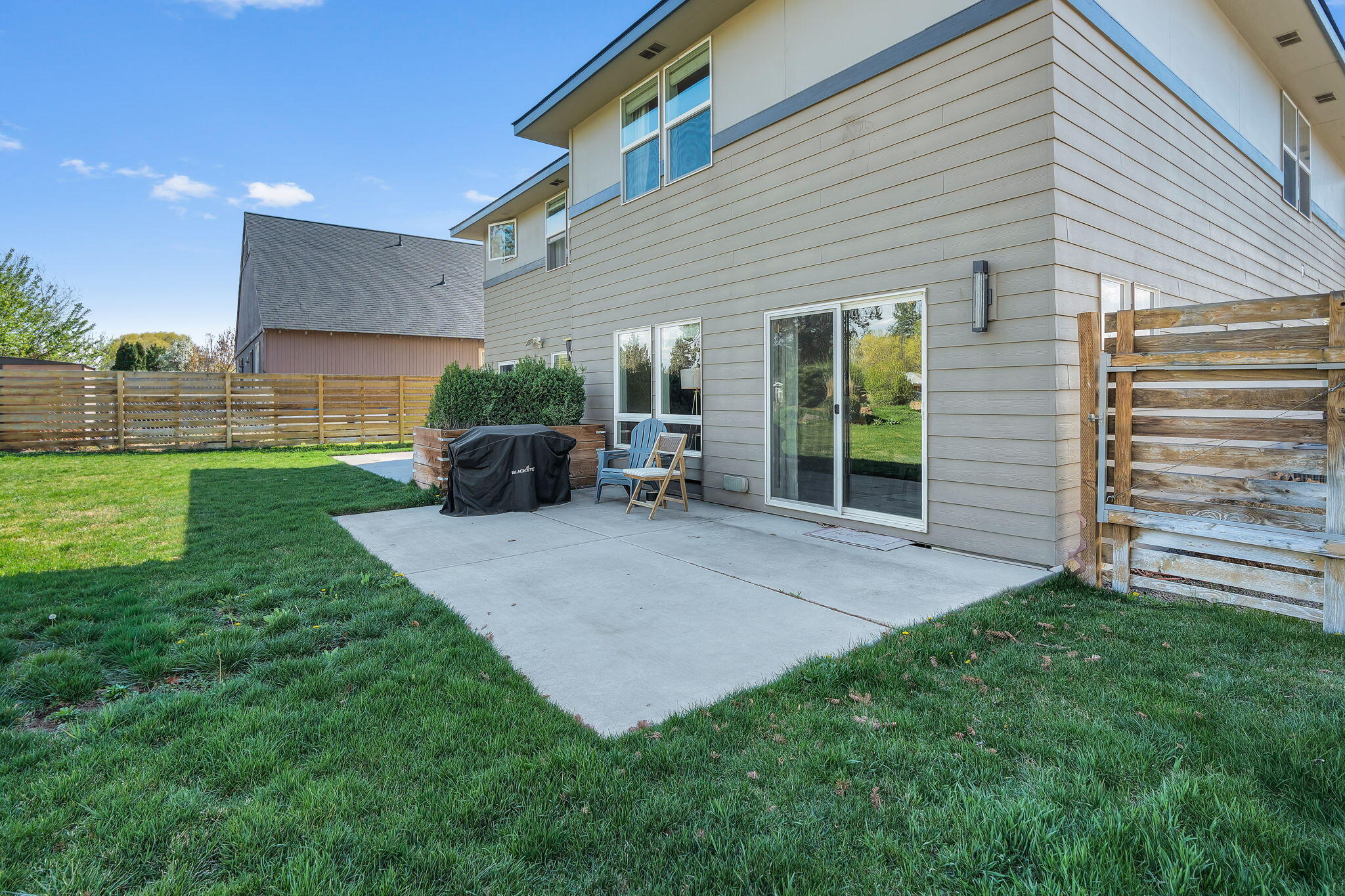 1726 Southwest 27th Street Redmond, OR 97756 - Photo 30 of 31 2026_04_09_1726_SW_27th_St_rdm-241