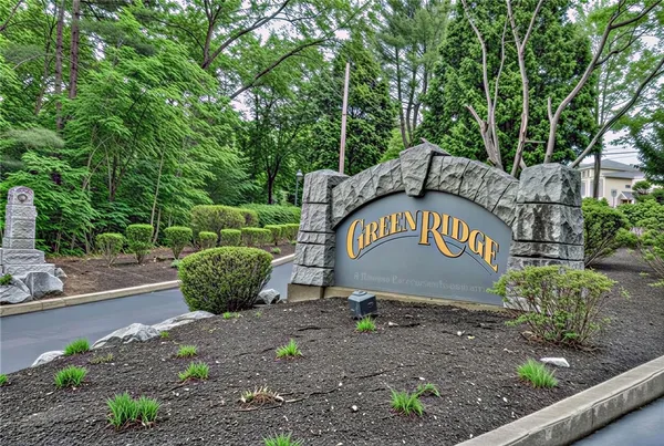 $339,900 | 87 Scenic Drive, West Warwick, RI 02893