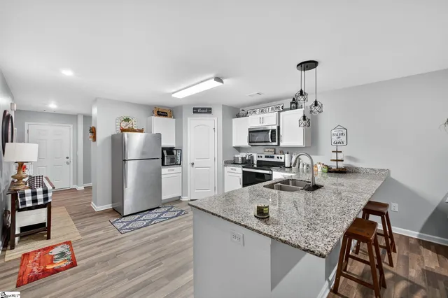 $290,000 | 307 Long Grove Lane, Greer, SC 29650