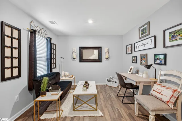 $290,000 | 307 Long Grove Lane, Greer, SC 29650