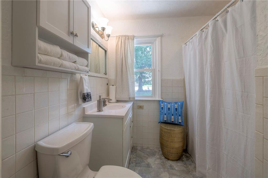 6215 Longview Road Kansas City, MO 64134 - Photo 25 of 40