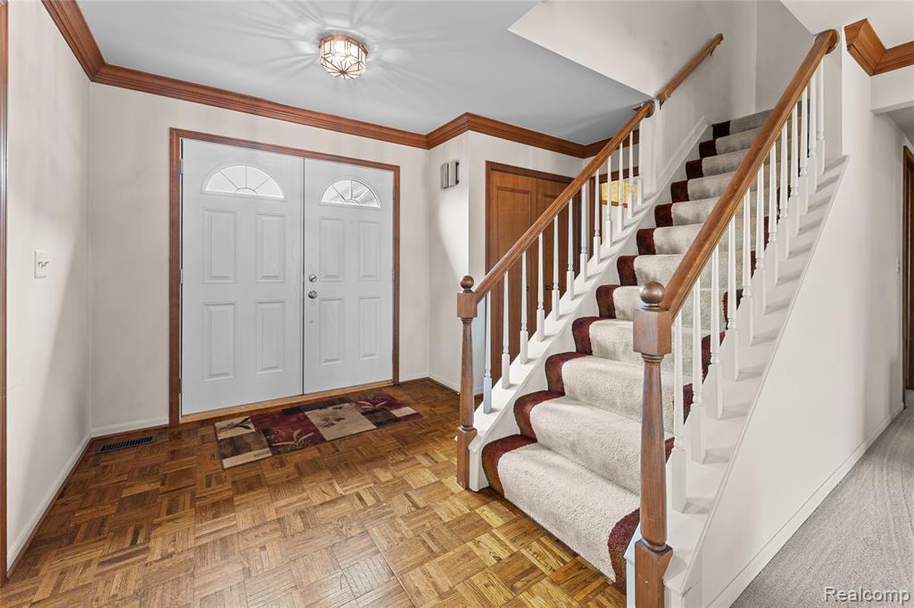 897 Augusta Drive Rochester, MI 48309 - Photo 20 of 48