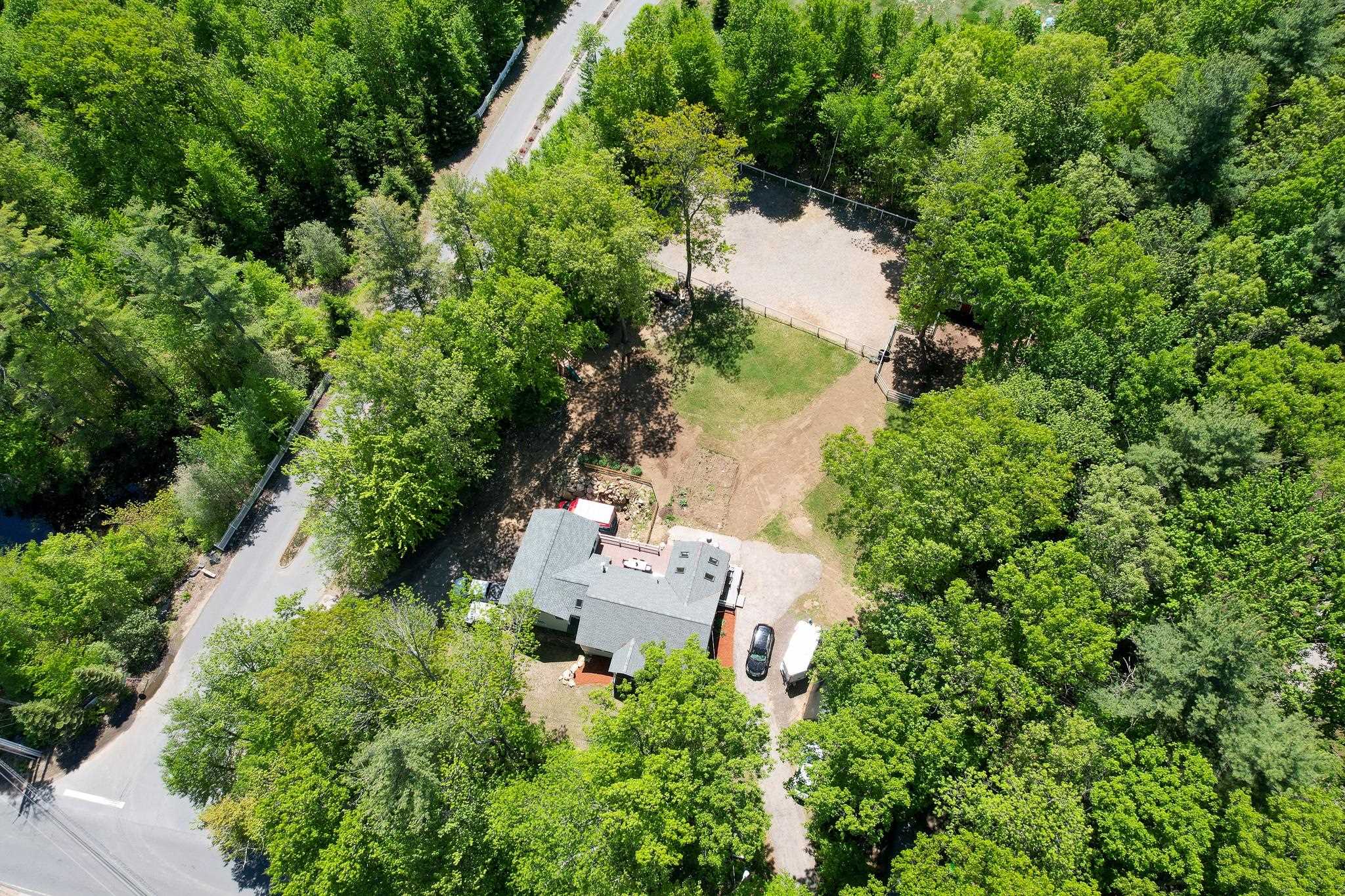 105 N Road Sandown, NH 03873 - Photo 11 of 40