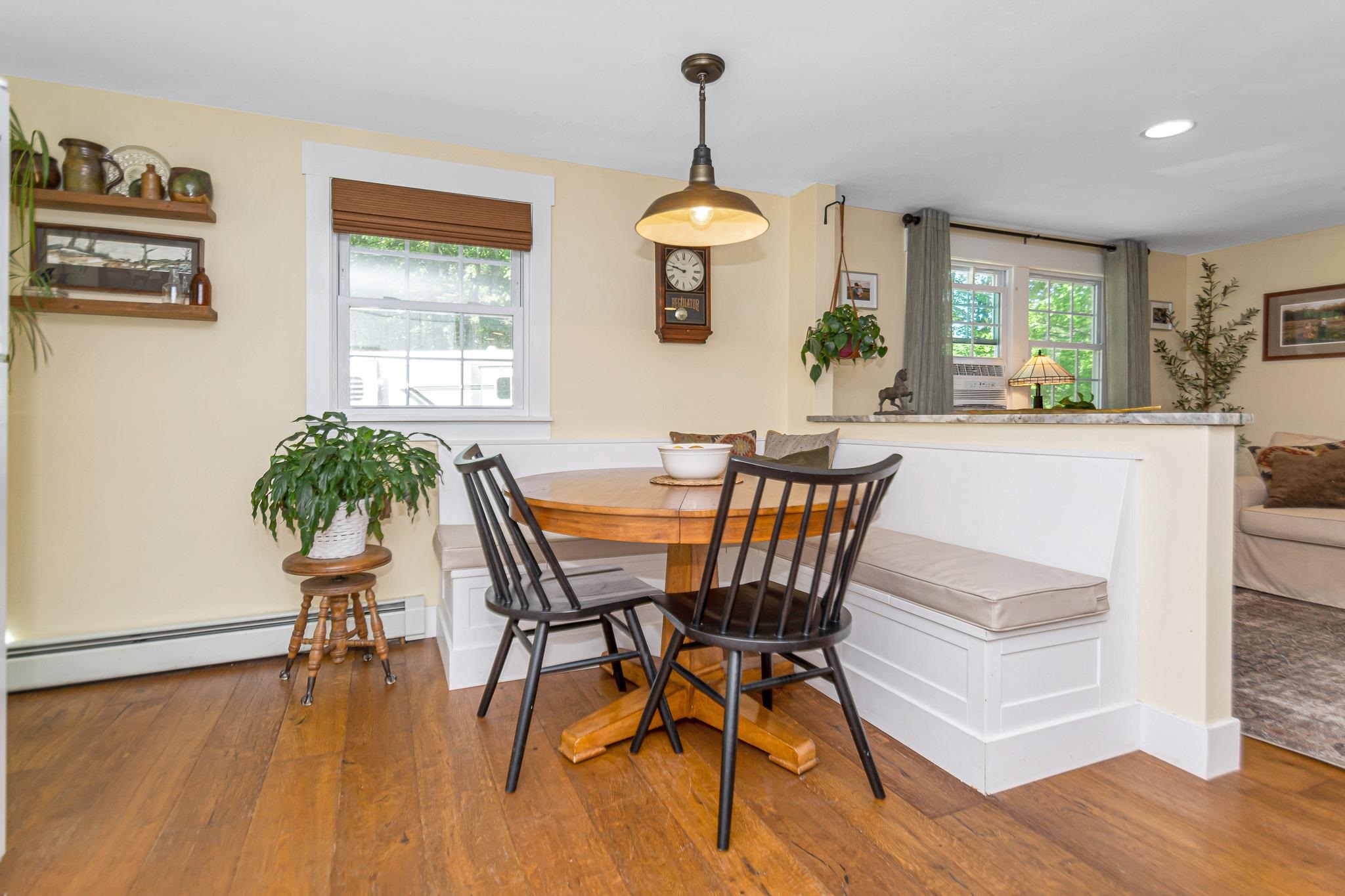 105 N Road Sandown, NH 03873 - Photo 16 of 40