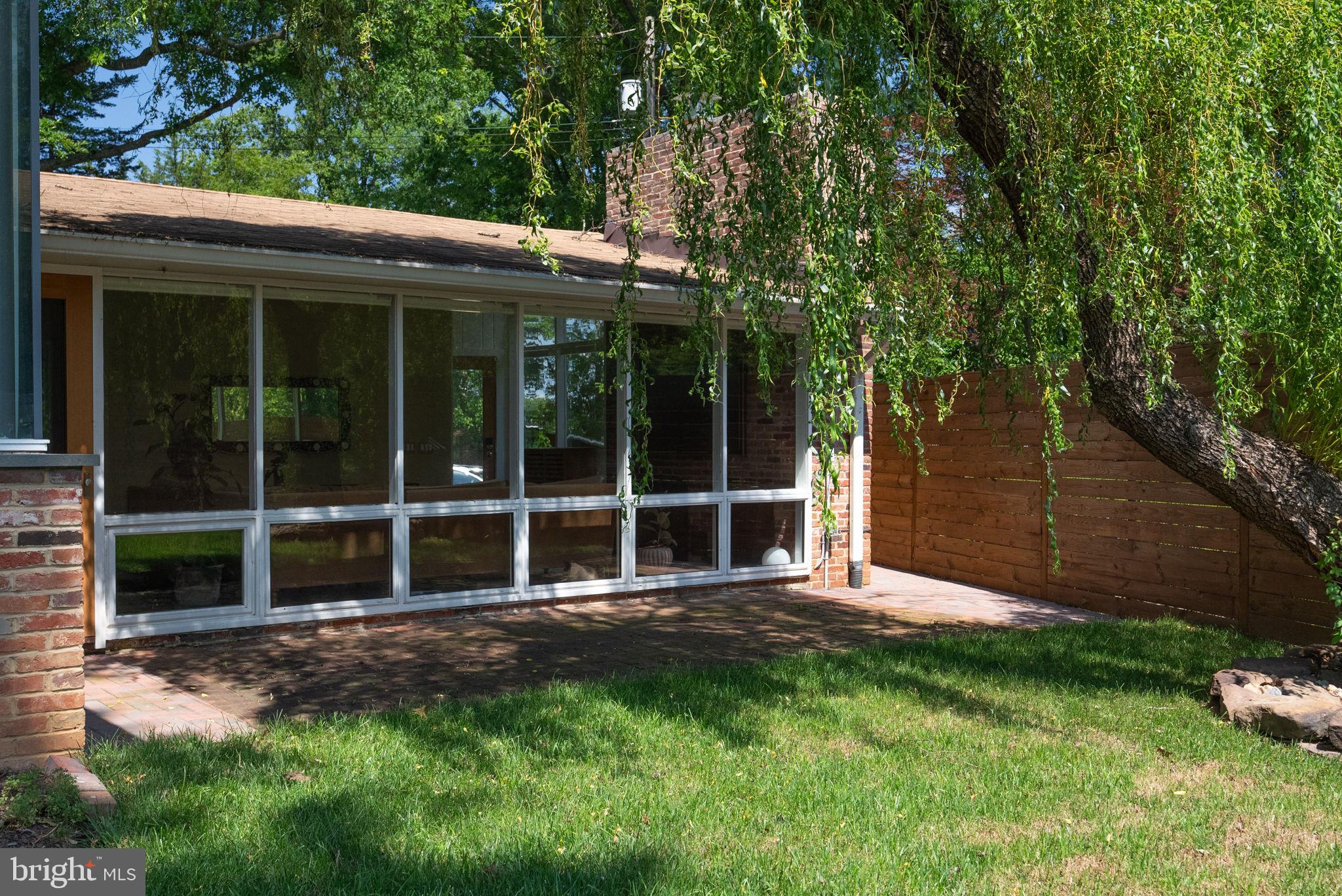 3306 Pendleton Drive Silver Spring, MD 20902 - Photo 2 of 44