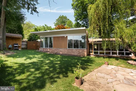 $885,000 | 3306 Pendleton Drive, Silver Spring, MD 20902