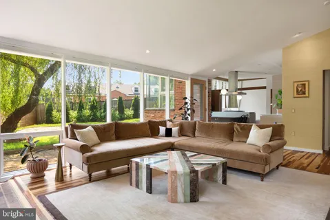 $885,000 | 3306 Pendleton Drive, Silver Spring, MD 20902