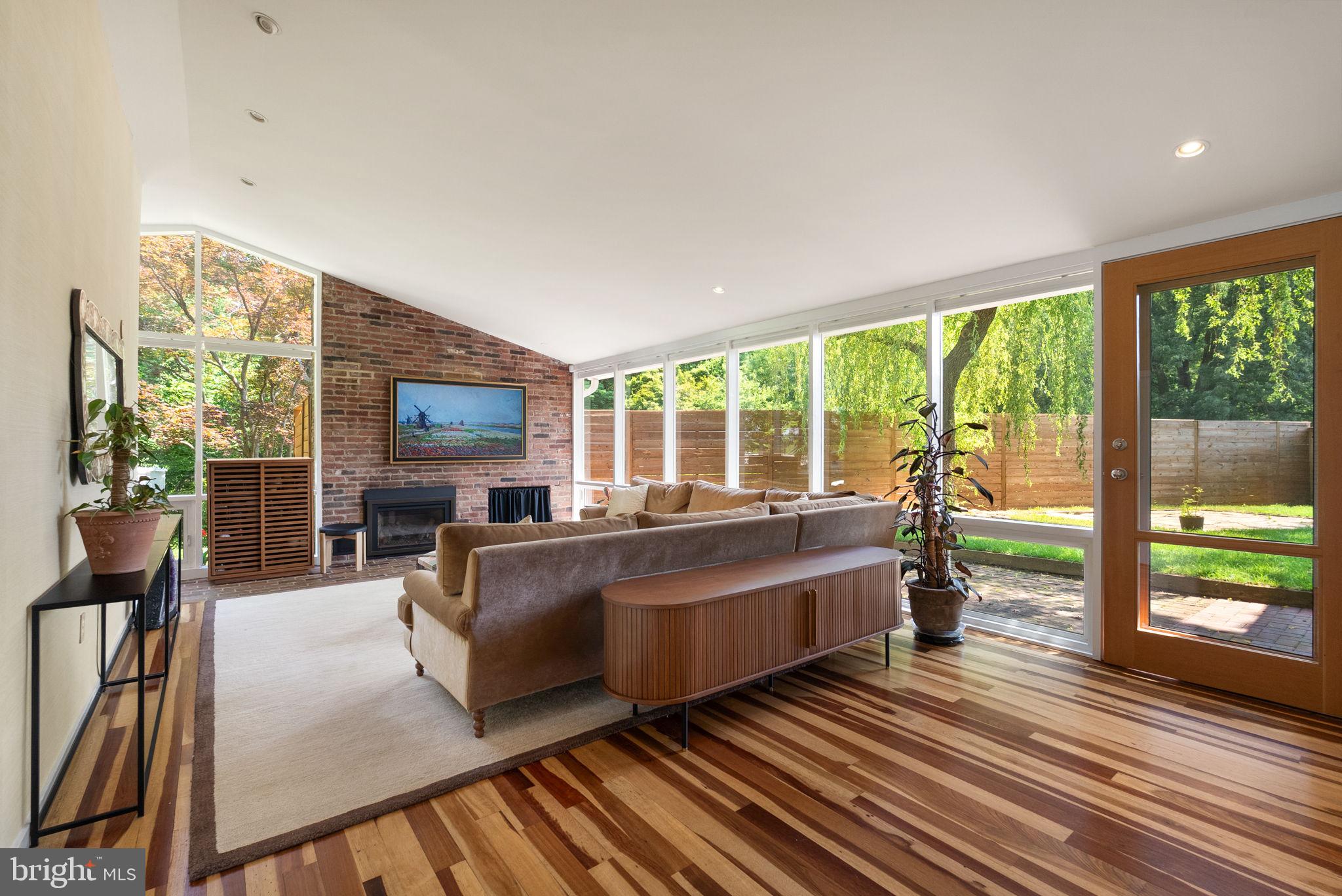 3306 Pendleton Drive Silver Spring, MD 20902 - Photo 8 of 44