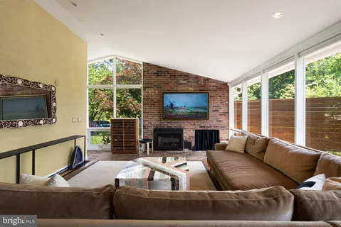 $885,000 | 3306 Pendleton Drive, Silver Spring, MD 20902