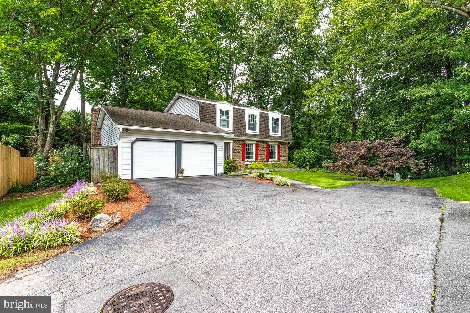 8928 Applecross Lane Springfield, VA 22153 - Photo 3 of 60 Gallery Image 3