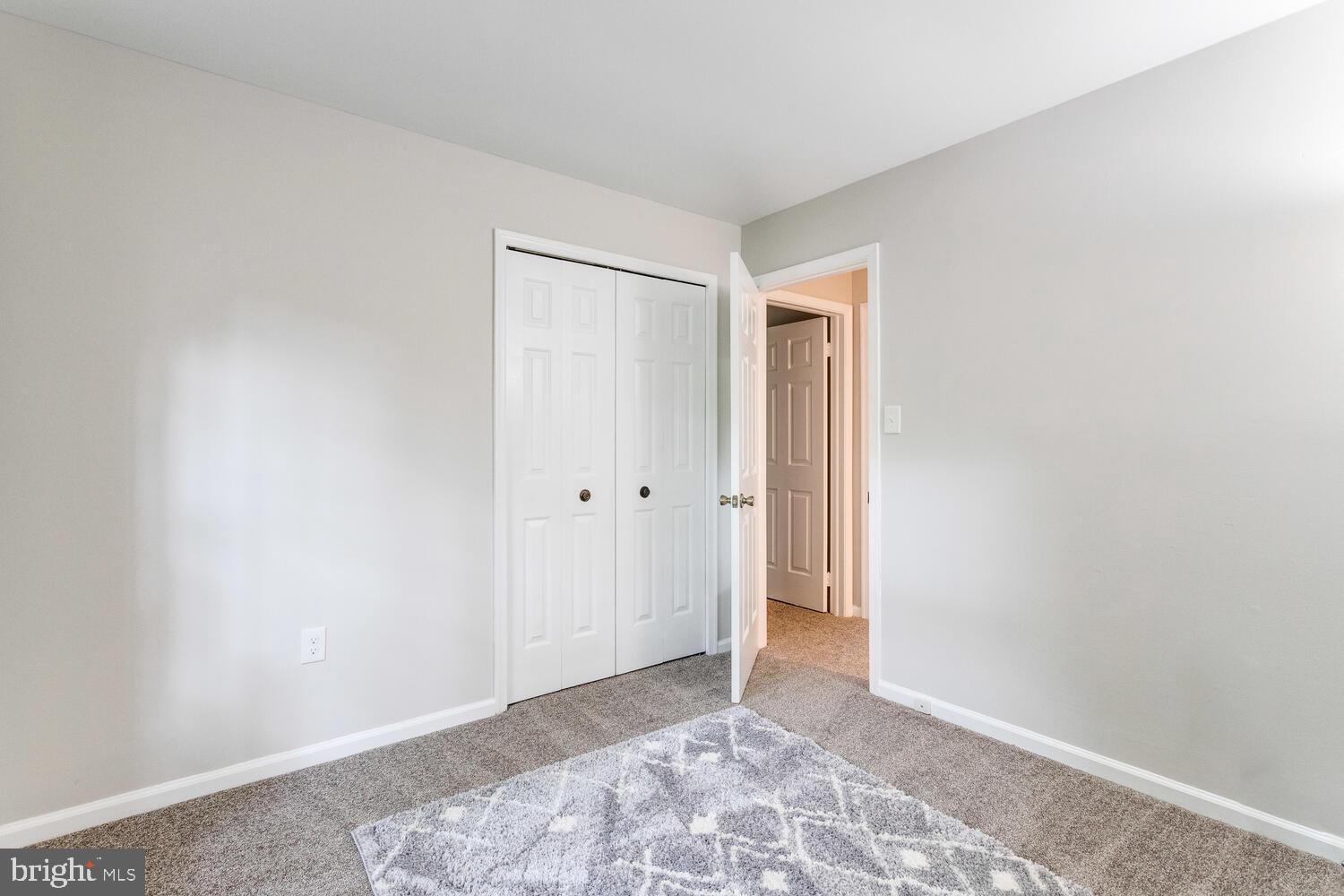 8928 Applecross Lane Springfield, VA 22153 - Photo 23 of 60 Gallery Image 23