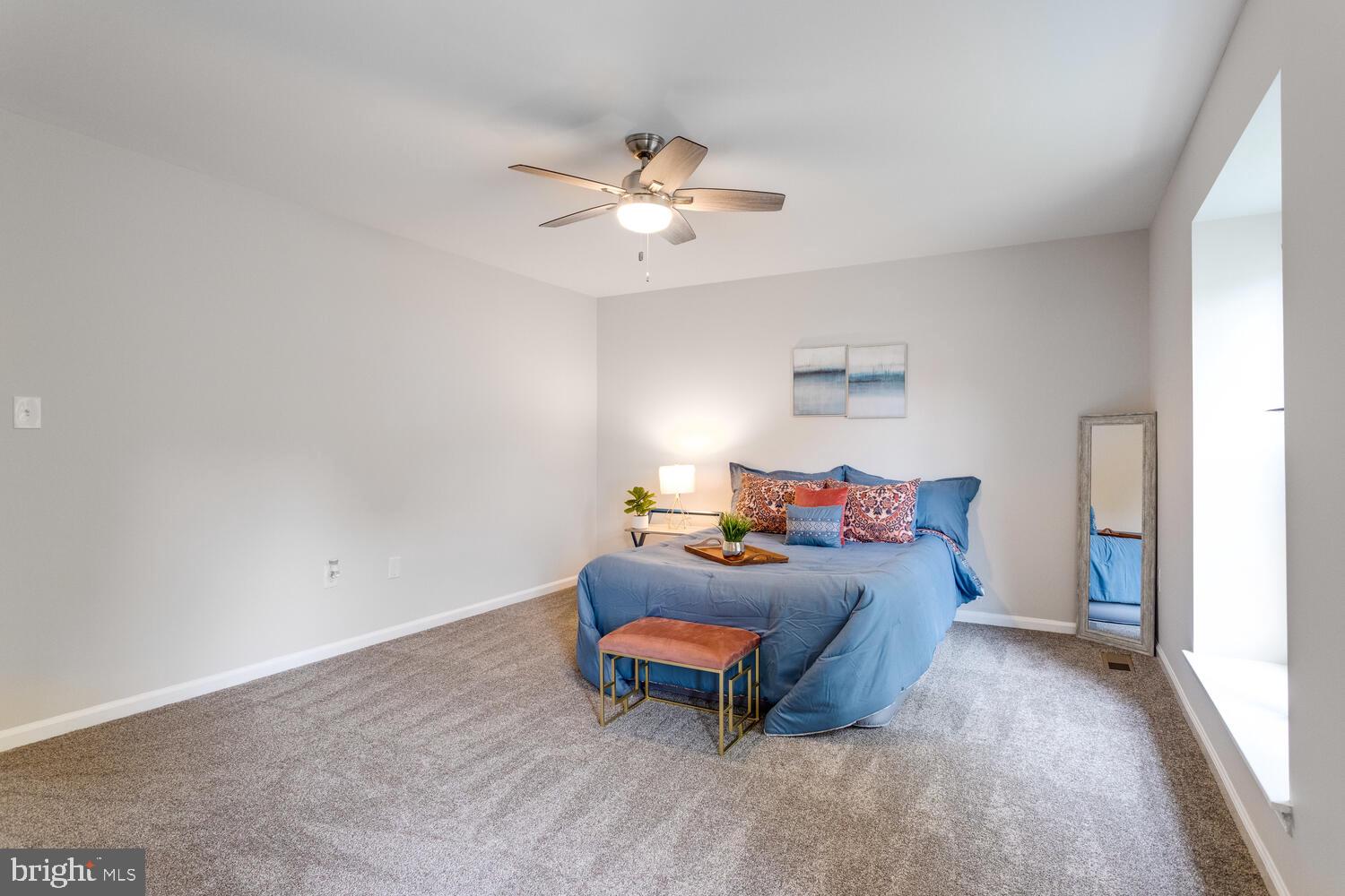 8928 Applecross Lane Springfield, VA 22153 - Photo 27 of 60 Gallery Image 27