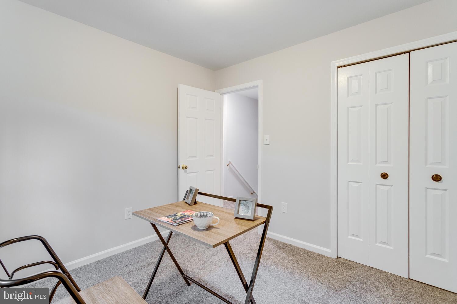 8928 Applecross Lane Springfield, VA 22153 - Photo 43 of 60 Gallery Image 43
