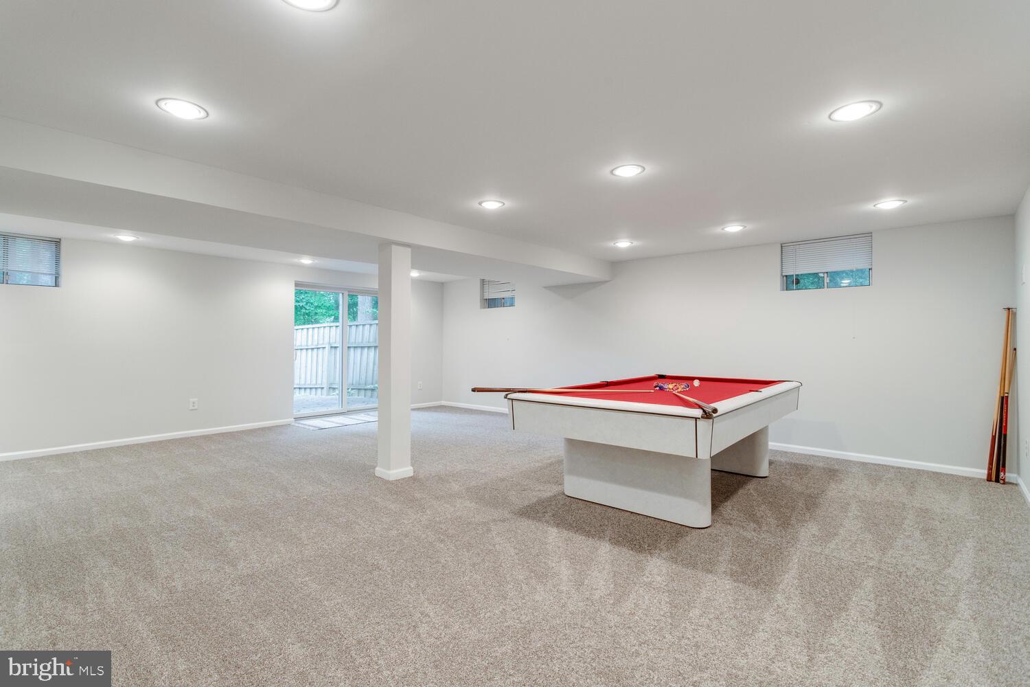 8928 Applecross Lane Springfield, VA 22153 - Photo 46 of 60 Gallery Image 46